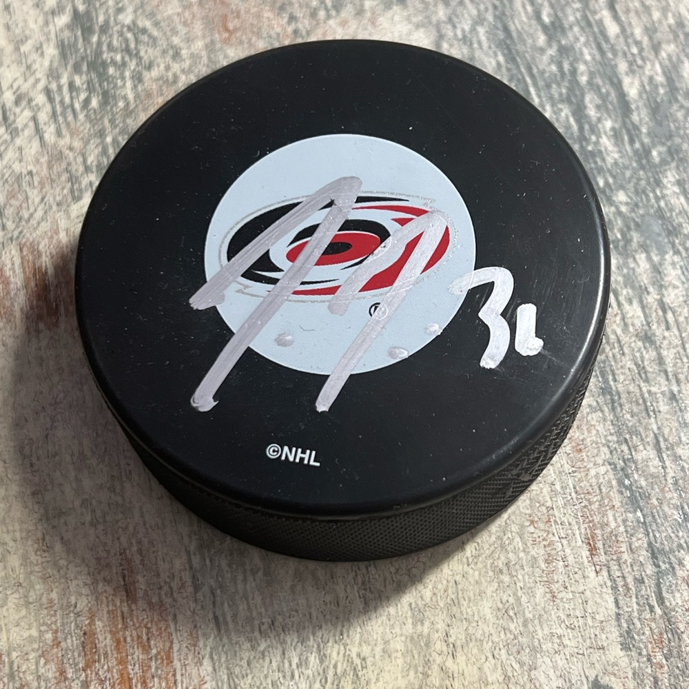 Carolina Hurricanes Jussi Jokinen signed puck